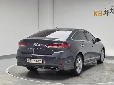 Hyundai Sonata 2018, 125000 км, за 11300000 KRW - фото 3
