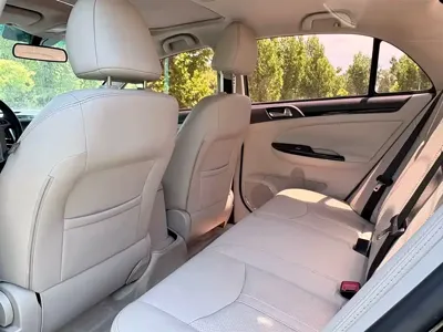 BYD e5 2017, 150000 км, за 19800 CNY