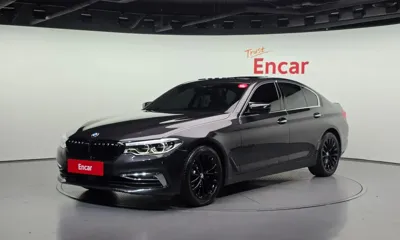 BMW 5-Series · 2018 год