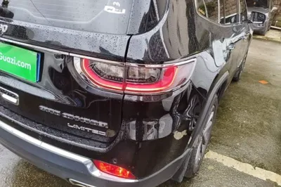Jeep Grand Commander 2018, 121199 км, за 78714.43 CNY - фото 9
