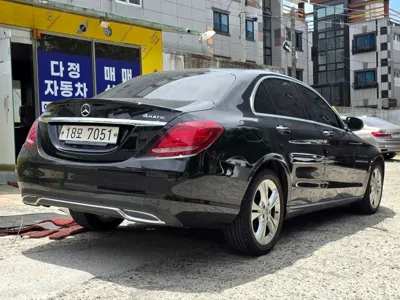 Mercedes-Benz C-Class 2018, 114022 км, за 13990000 KRW