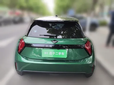 MINI Electric MINI COOPER 2025, 7900 км, за 156289.25 CNY - фото 19