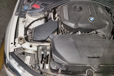 BMW 3 Series 2019, 91400 км, за 87693.8 CNY - фото 23