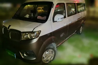 Jinbei New Hiace X30L 2016, 117100 км, за 17351.91 CNY - фото 1