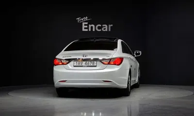 Hyundai Sonata 2013, 192938 км, за 3900000 KRW - фото 4