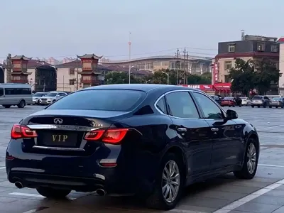 Infiniti Q70 2015, 150000 км, за 58800 CNY - фото 9