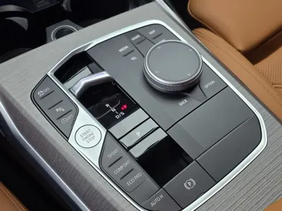 BMW 3-Series 2025, 7848 км, за 42000000 KRW - фото 9
