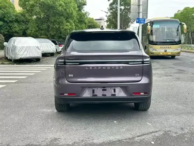 Leapmotor Leapmotor C10 2025, 10000 км, за 92000 CNY - фото 8