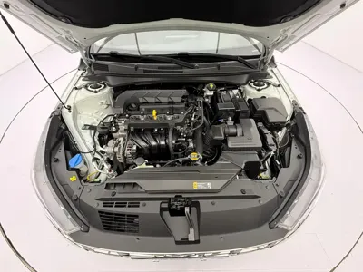 Hyundai Elantra 2023, 27000 км, за 94800 CNY - фото 8
