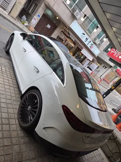 Mercedes-Benz EQE 2024, 28000 км, за 63000000 KRW