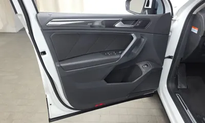 Volkswagen Tiguan 2023, 39019 км, за 44000000 KRW - фото 24