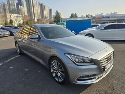 Genesis G80 · 2017 год