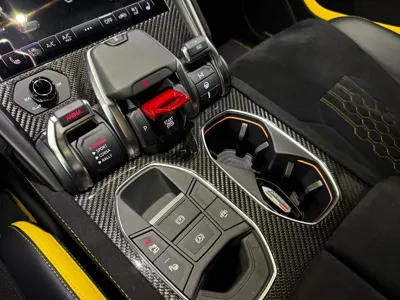 Lamborghini Urus 2024, 8000 км, за 375000000 KRW - фото 10
