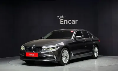 BMW 5-Series · 2020 год