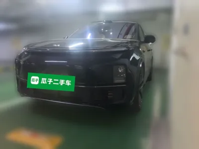 Li Auto L9 · 2022 год