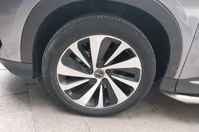 BYD Song PLUS New Energy 2024, 82600 км, за 105103.4 CNY - фото 10