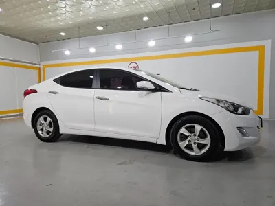 Hyundai Avante 2012, 104322 км, за 5200000 KRW - фото 3