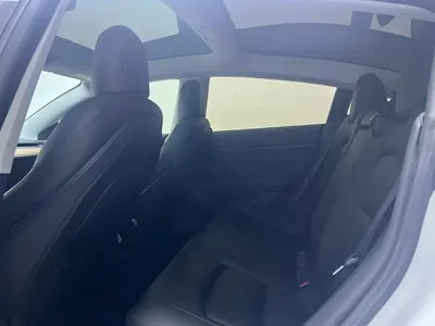 Tesla Model 3 2020, 63000 км, за 89800 CNY - фото 8