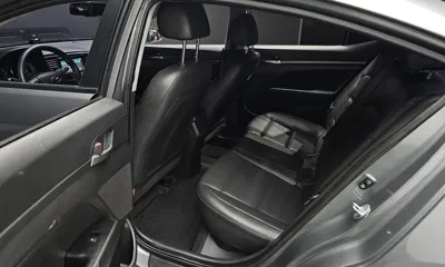 Hyundai Avante 2018, 154071 км, за 7900000 KRW - фото 12