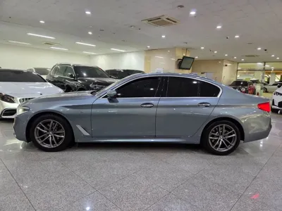 BMW 5-Series 2018, 127126 км, за 21700000 KRW