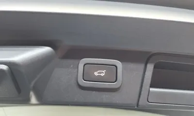 Land Rover Range Rover Velar 2018, 88921 км, за 40500000 KRW - фото 18