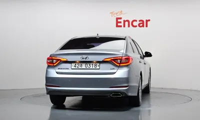 Hyundai Sonata 2016, 120965 км, за 12340000 KRW
