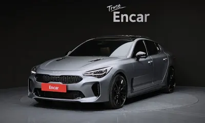 Kia Stinger · 2023 год