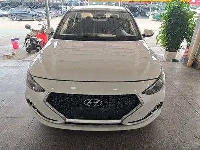 Hyundai Elantra 2020, 50199 км, за 33700 CNY