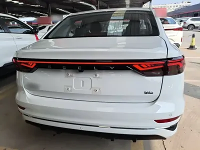 Geely Emgrand 2026, 100 км, за 61000 CNY - фото 6