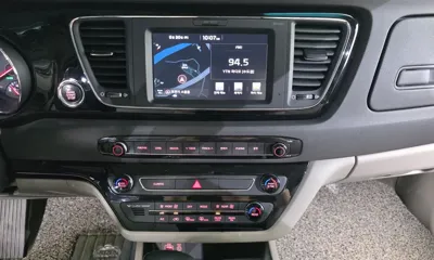 Kia Canival 2017, 80244 км, за 13700000 KRW - фото 14