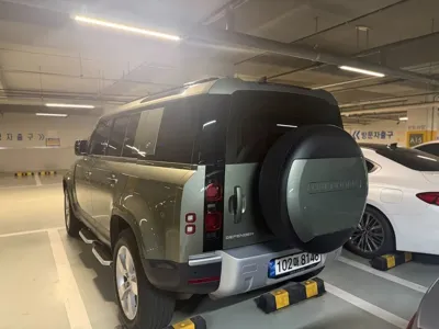 Land Rover Defender 2023, 9600 км, за 76000000 KRW