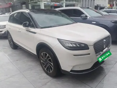 Lincoln Corsair 2022, 31800 км, за 105100 CNY
