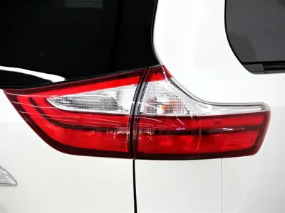Toyota Sienna 2018, 101000 км, за 175000 CNY - фото 39