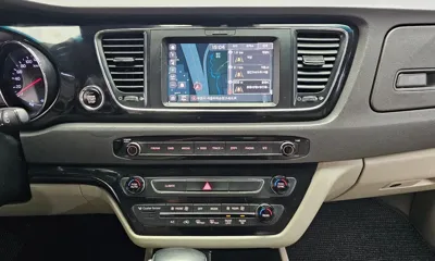 Kia Canival 2017, 148912 км, за 10500000 KRW - фото 14