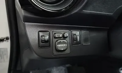 Toyota Prius 2019, 103005 км, за 11100000 KRW - фото 29