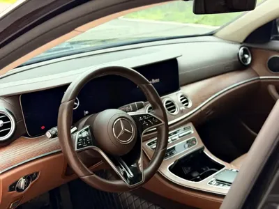 Mercedes-Benz E-Class 2023, 100000 км, за 228000 CNY