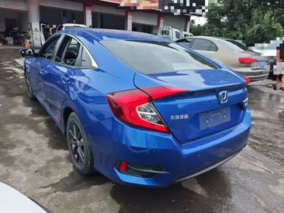 Honda Civic 2019, 80200 км, за 60900 CNY - фото 5
