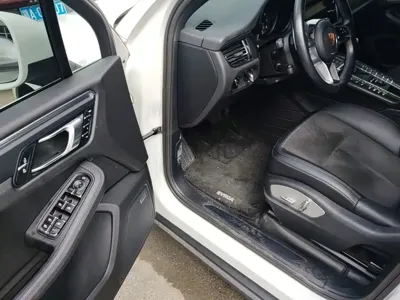 Porsche Macan 2020, 73400 км, за 221500 CNY - фото 16