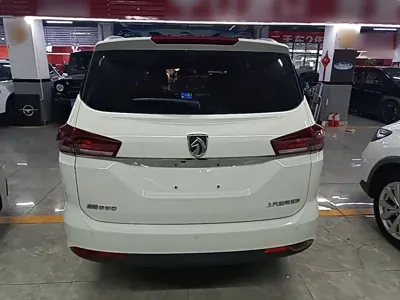 Baojun 360 2018, 86800 км, за 23700 CNY - фото 6