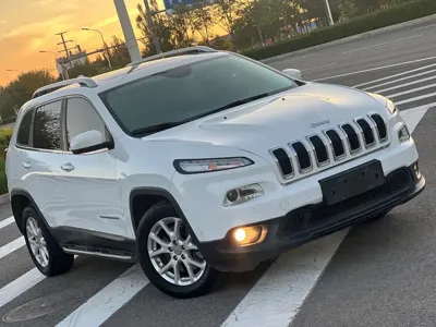 Jeep Cherokee 2016, 160000 км, за 29800 CNY - фото 17