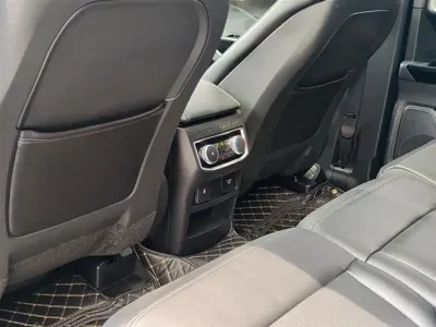 Ford Explorer 2021, 57000 км, за 159800 CNY - фото 9