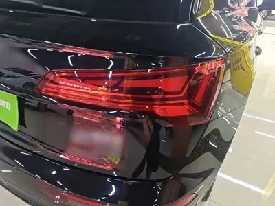 Audi Q5L 2023, 90600 км, за 171900 CNY - фото 8