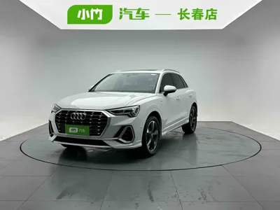 Audi Q3 · 2022 год