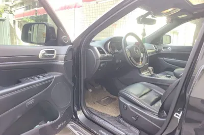 Jeep Grand Cherokee 2016, 87200 км, за 106031.13 CNY - фото 13