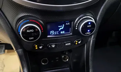 Hyundai Accent 2017, 168521 км, за 5200000 KRW - фото 14