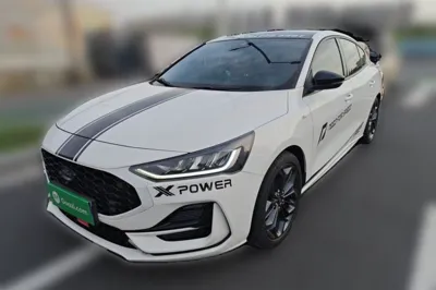 Ford Focus · 2022 год