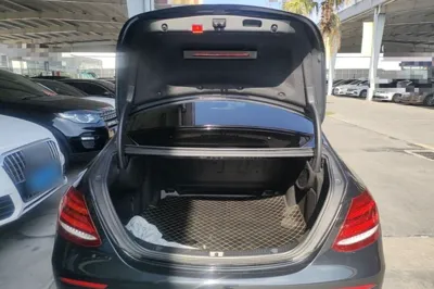 Mercedes-Benz E-Class 2018, 100900 км, за 148548.25 CNY - фото 22