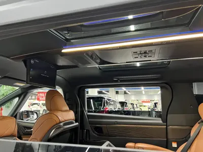 Toyota Vellfire 2023, 50800 км, за 788000 CNY - фото 10