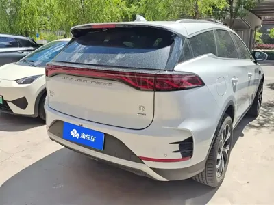 BYD Tang New Energy 2025, 2900 км, за 142800 CNY