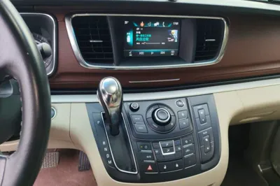 Buick GL8 2018, 56700 км, за 87905.92 CNY - фото 14